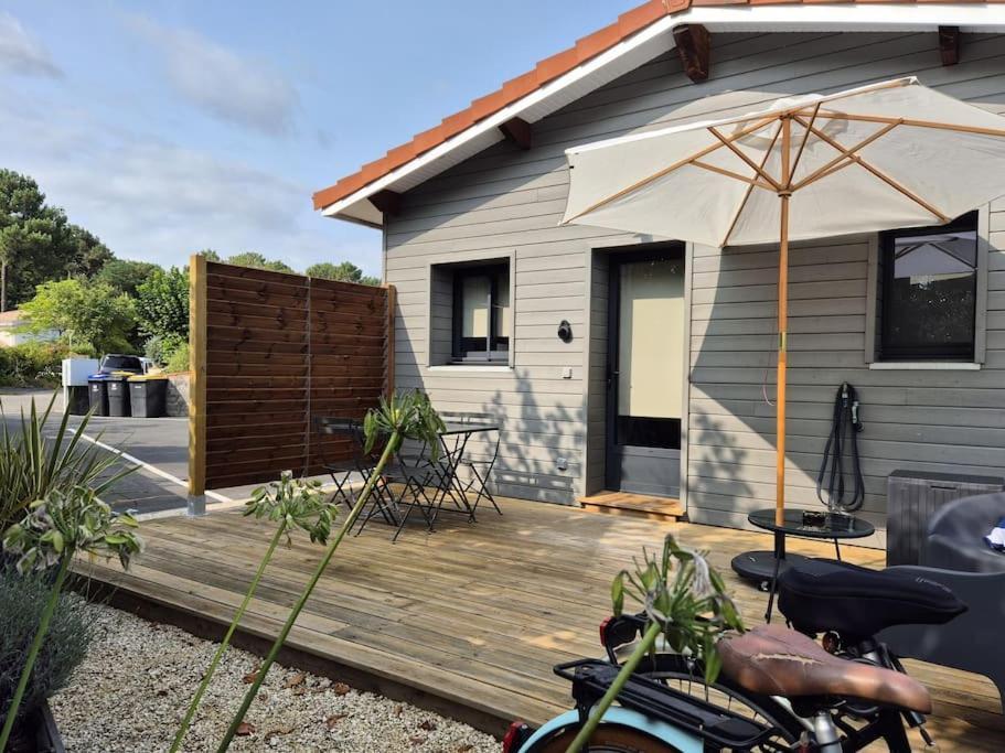 Les Cabanes De L'Airial Pignots Andernos-les-Bains Bagian luar foto